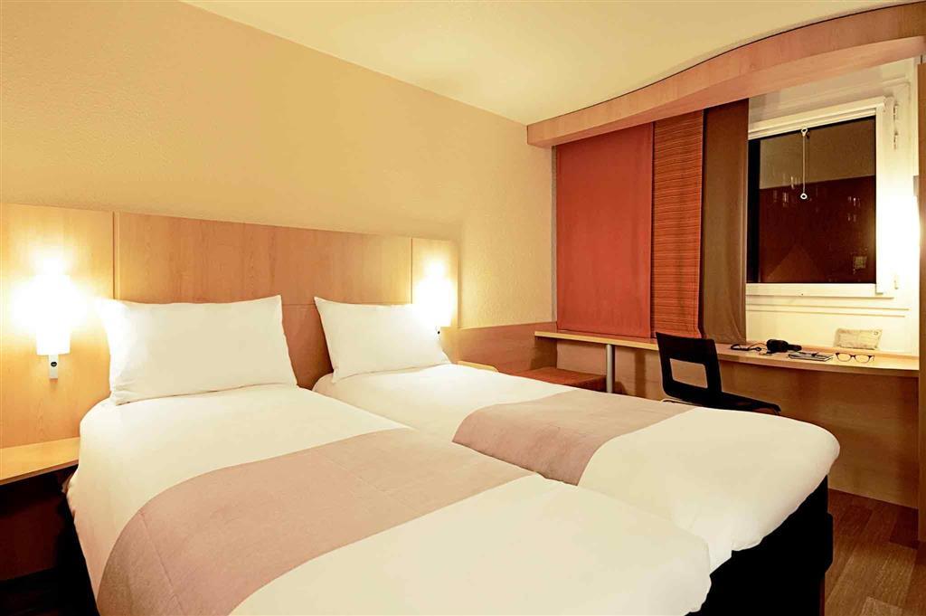 Ibis Centre Hotel 3*