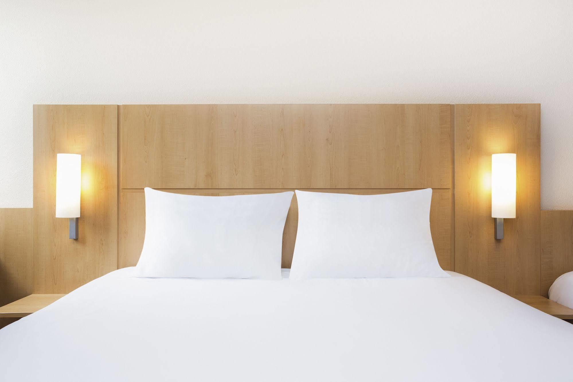 Hotel Ibis Centre 3*