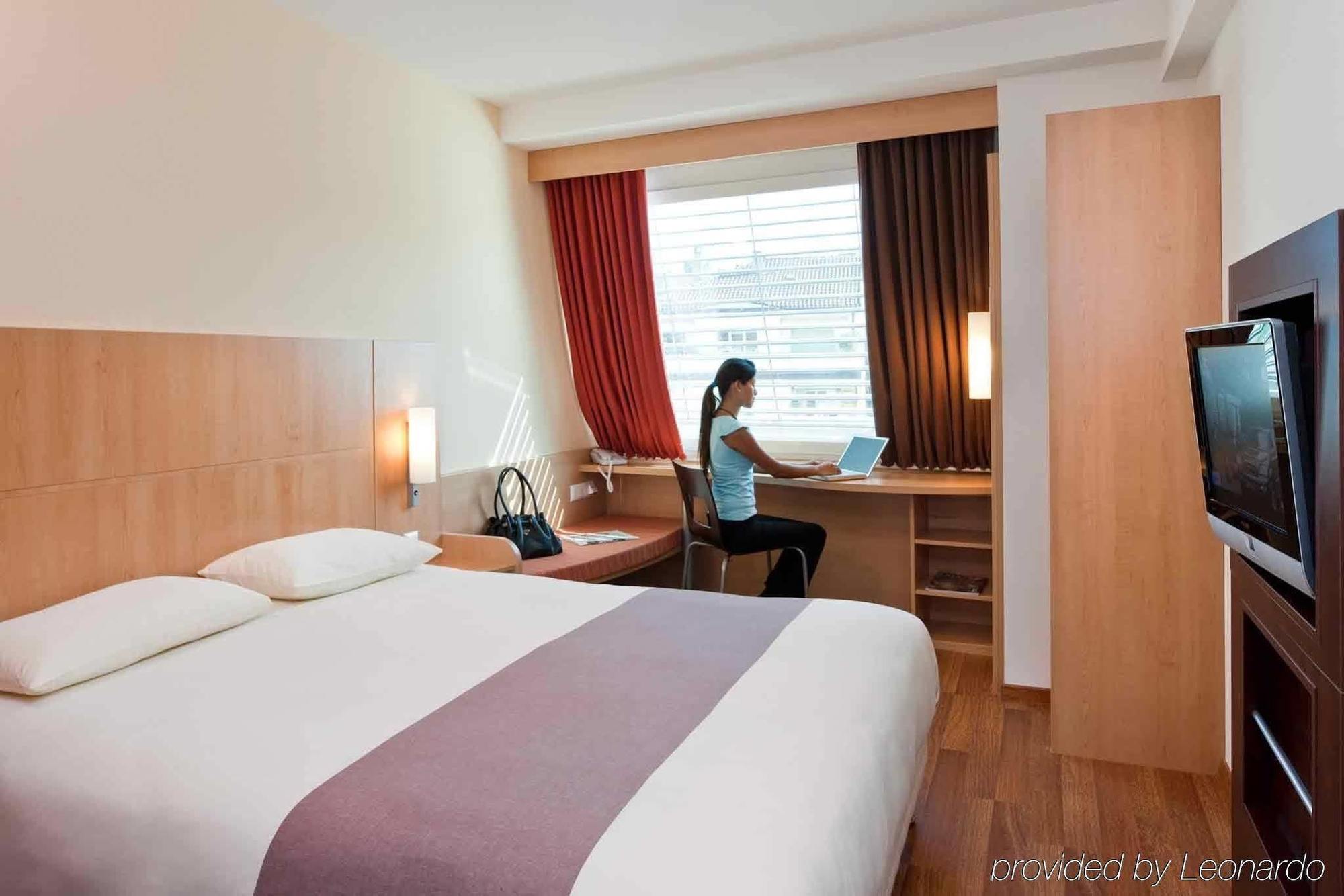 Hotel Ibis Centre 3*